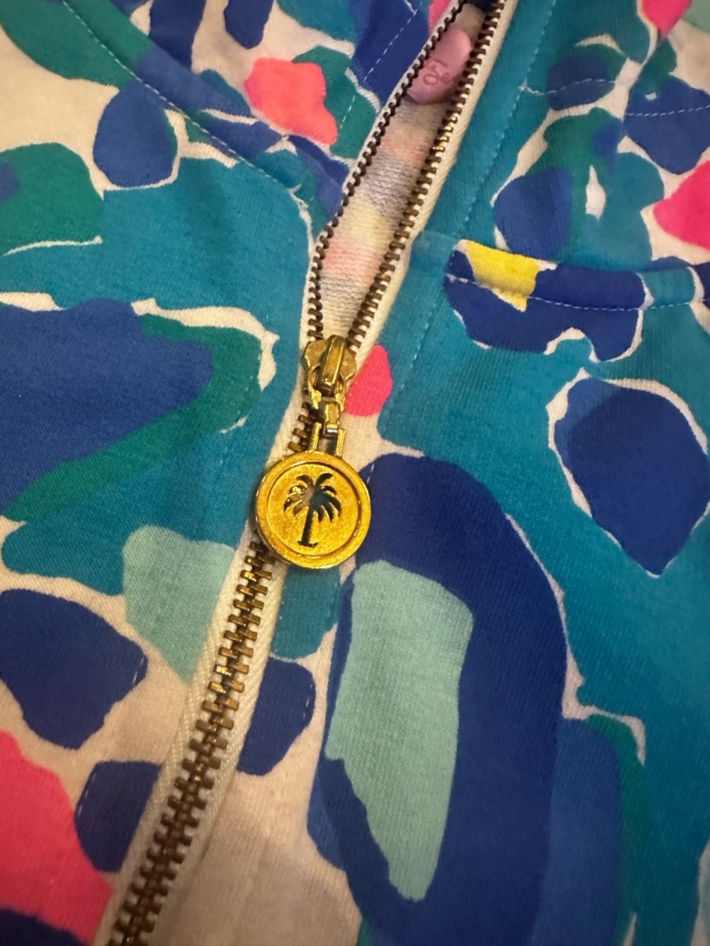 Lilly Pulitzer women’s popover  - Blue, Pink & Teal Abstract Floral - Picture 2 of 3